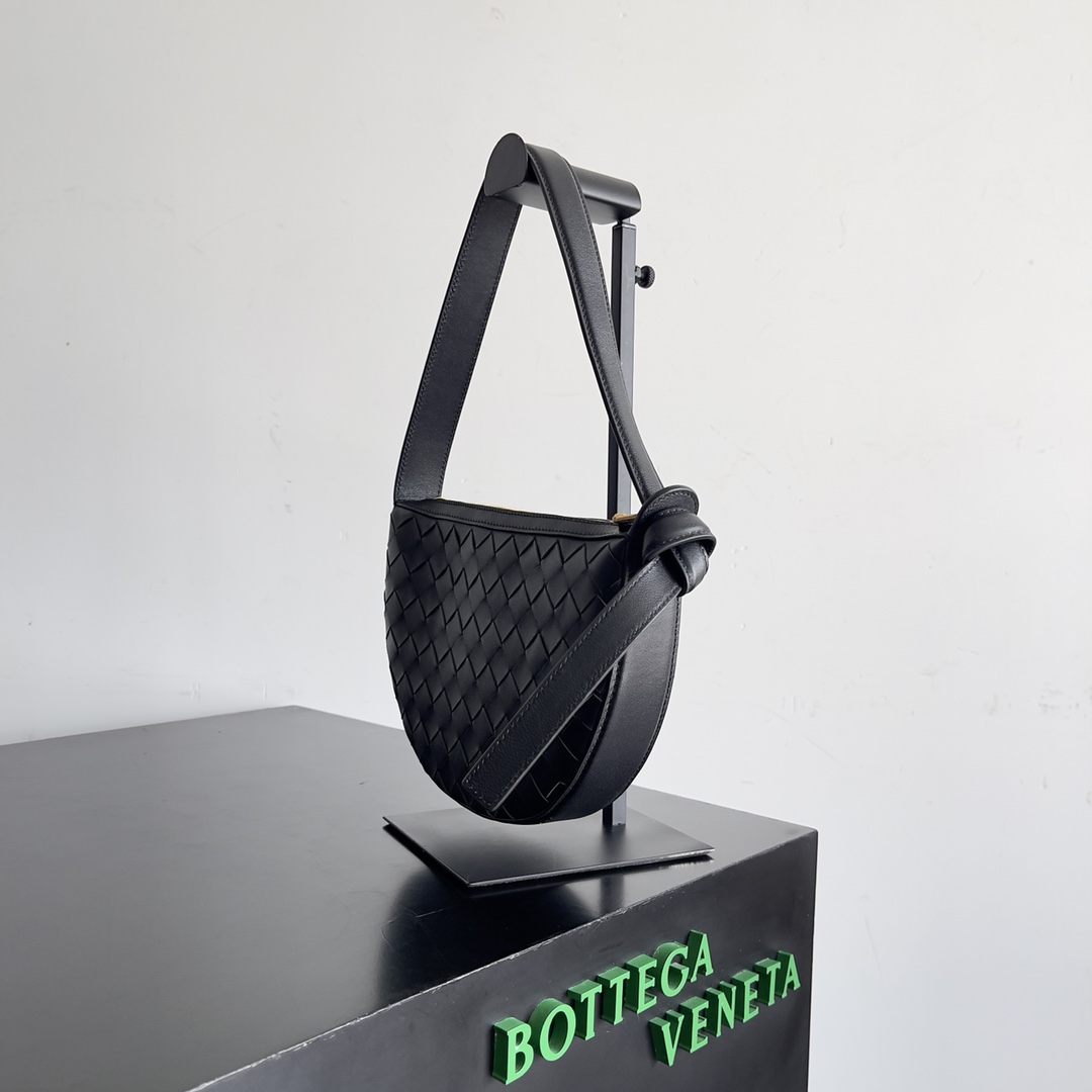 Bottega Veneta Hobo Bags